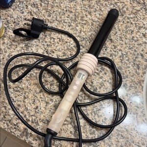 Gisou curling wand